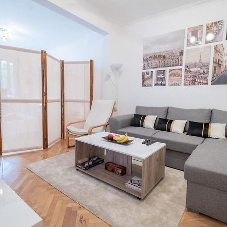 Vivid Condo By Ndk And Vitosha Blvd With Free Secured Parking And Ac Sofia Exterior photo